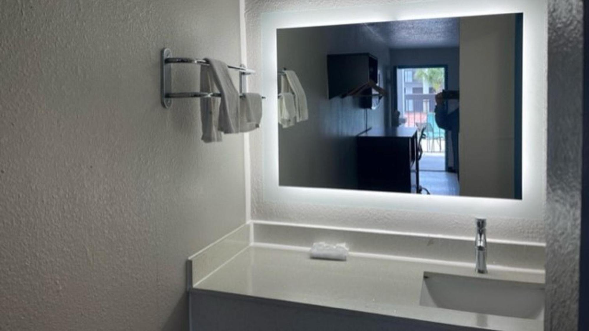Motel 6 Baton Rouge East, La I12 Экстерьер фото